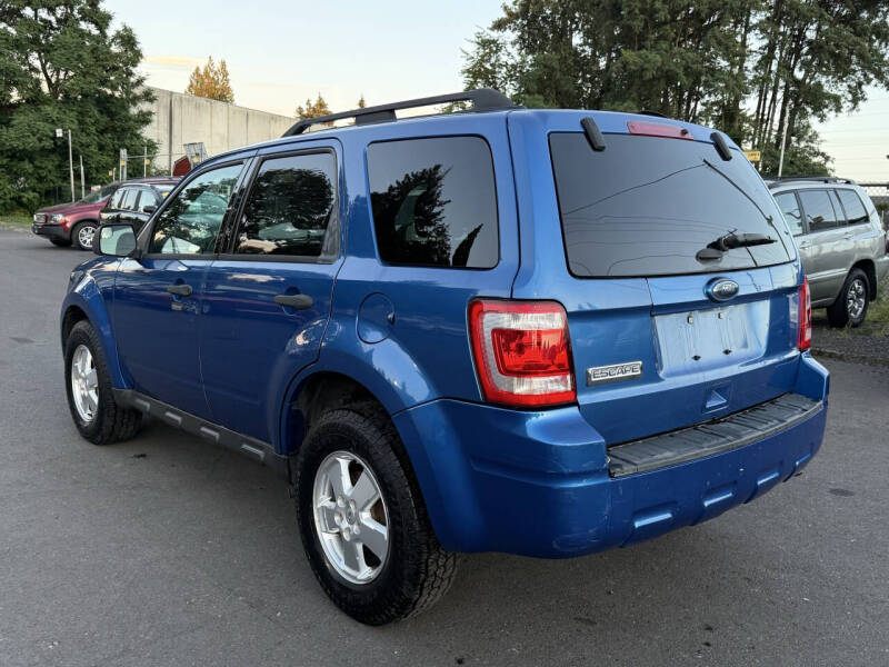 2011 Ford Escape XLT