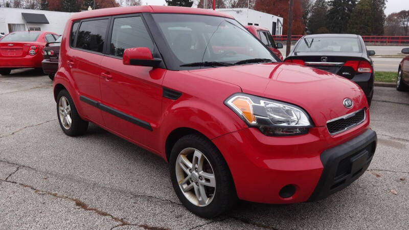 2011 Kia Soul +