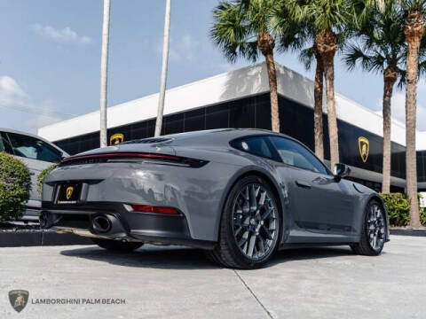 2025 Porsche 911 Carrera