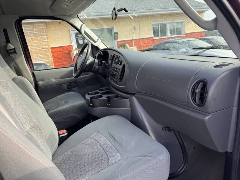 2006 Ford E-Series E-350 SD XLT