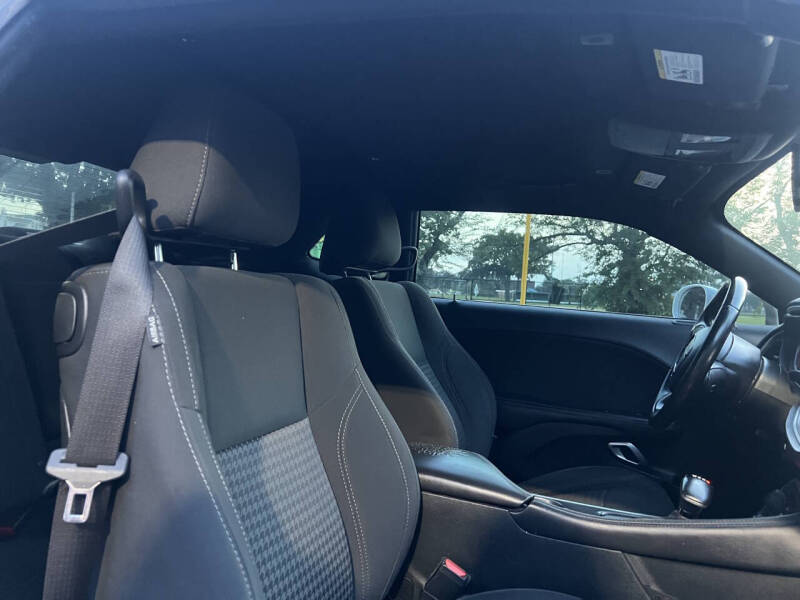 2019 Dodge Challenger SXT
