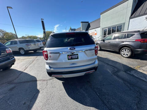 2017 Ford Explorer XLT