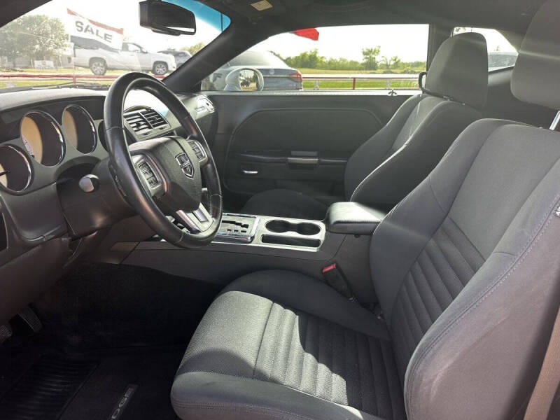 2012 Dodge Challenger SXT