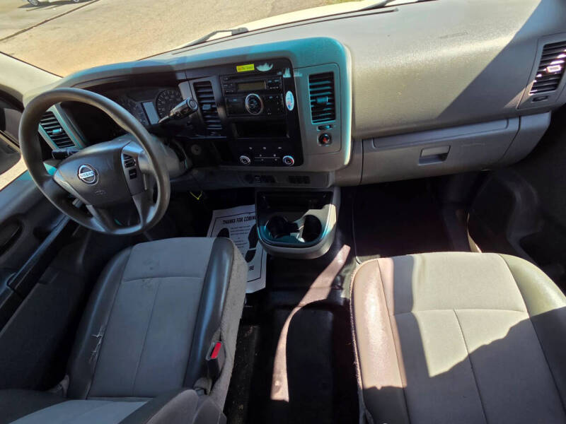 2017 Nissan NV
