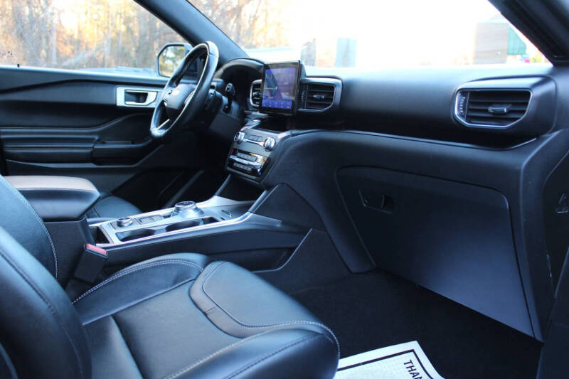 2020 Ford Explorer ST