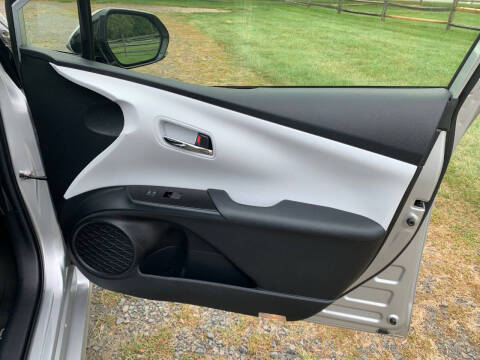 2020 Toyota Prius LE AWD-e