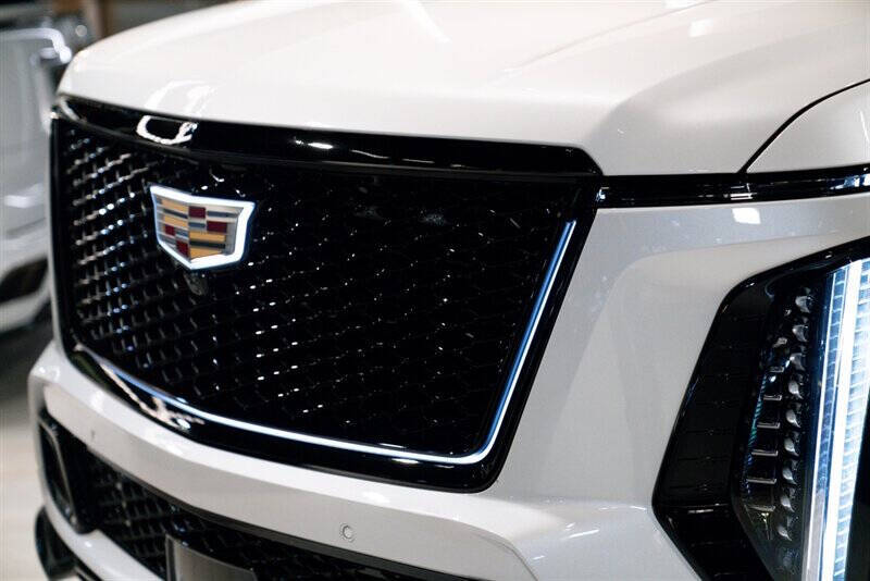 2025 Cadillac Escalade-V ESV