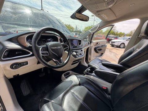 2020 Chrysler Voyager LXi