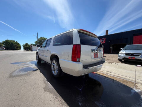 2013 Cadillac Escalade ESV Platinum Edition