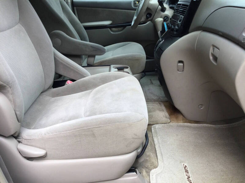 2005 Toyota Sienna