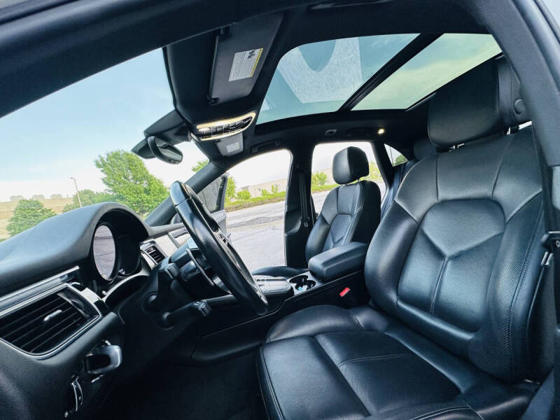 2017 Porsche Macan S