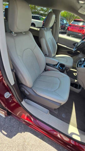 2020 Chrysler Pacifica Touring L