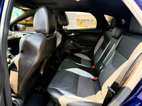 2017 Ford Focus ST