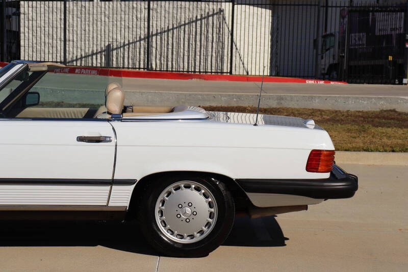 1988 Mercedes-Benz 560-Class 560 SL