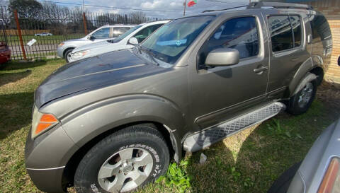 2005 Nissan Pathfinder SE