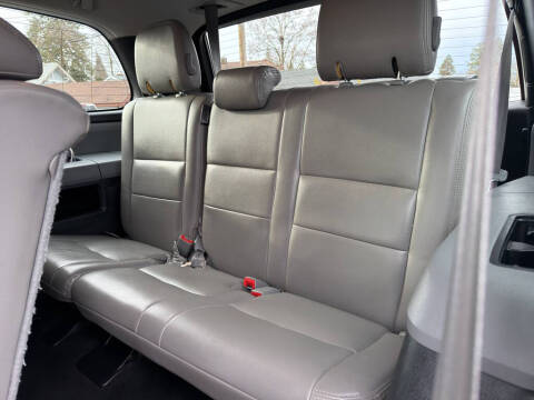 2016 Toyota Sequoia SR5