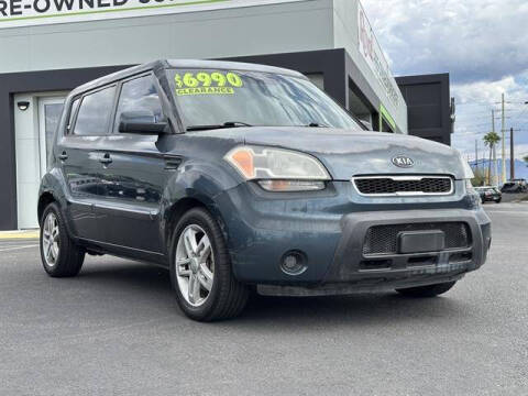 2011 Kia Soul +