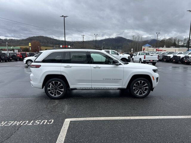 2025 Jeep Grand Cherokee Overland