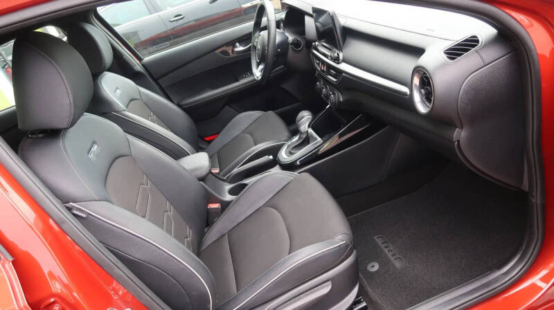 2021 Kia Forte GT Line