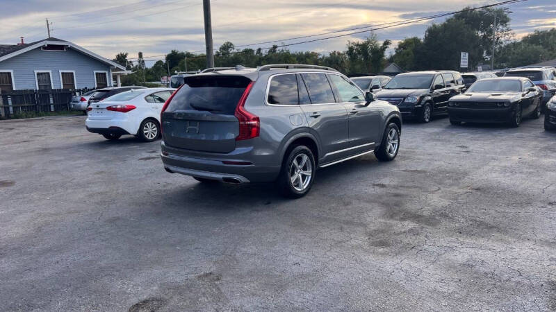2016 Volvo XC90 T5 Momentum