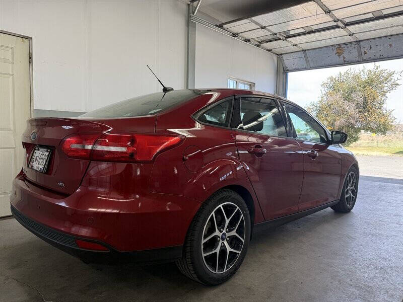 2017 Ford Focus SEL