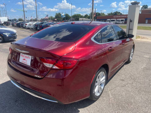 2016 Chrysler 200 Limited