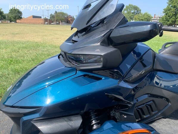 2021 Can-Am Spyder® RT SE6