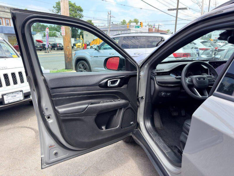 2023 Jeep Compass Altitude