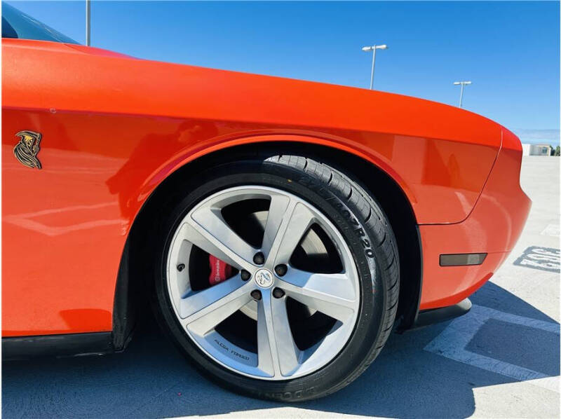 2009 Dodge Challenger SRT8