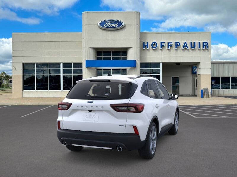 2025 Ford Escape Hybrid ST-Line