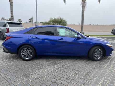 2024 Hyundai Elantra Hybrid Blue