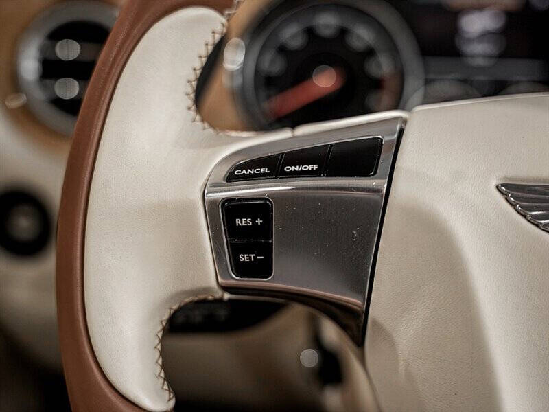 2016 Bentley Continental 36