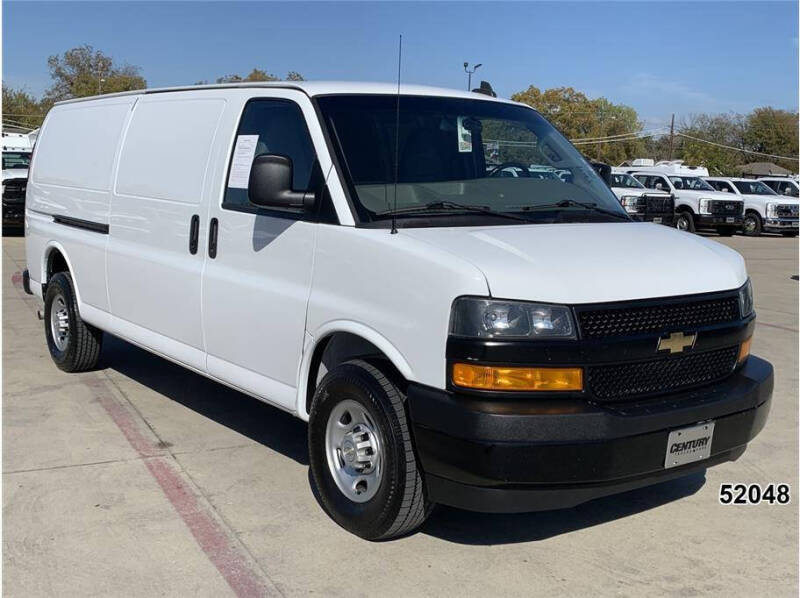 2023 Chevrolet Express 2500