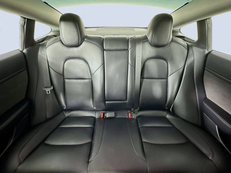 2023 Tesla Model 3 Performance