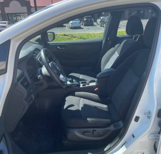 2023 Nissan LEAF SV PLUS