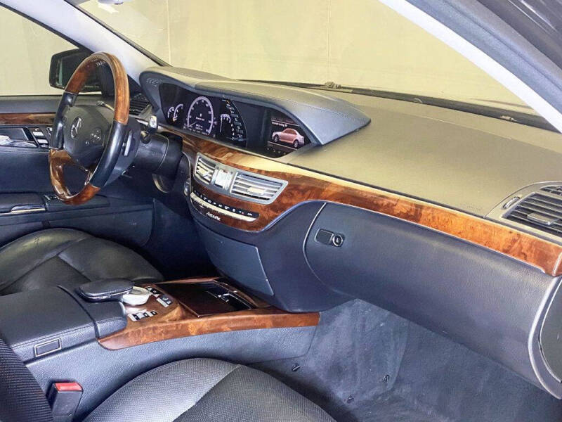 2011 Mercedes-Benz S-Class S 550 4MATIC