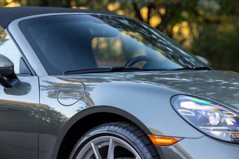 2021 Porsche 718 Boxster