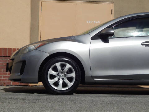 2013 Mazda MAZDA3 i Sport