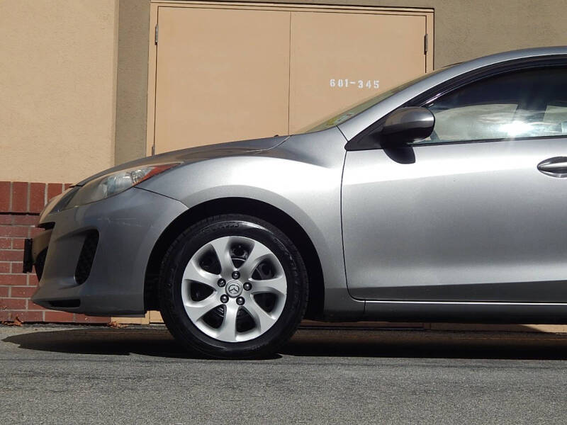 2013 Mazda MAZDA3 i Sport