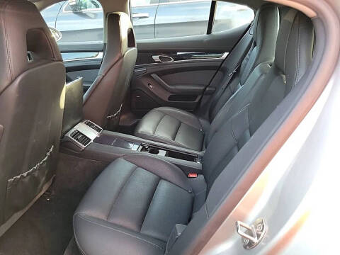 2011 Porsche Panamera