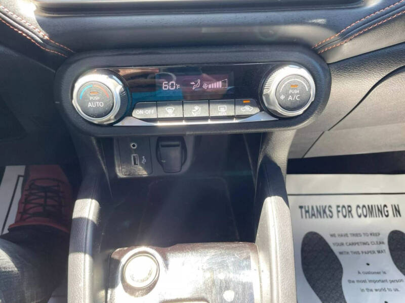 2020 Nissan Versa SR