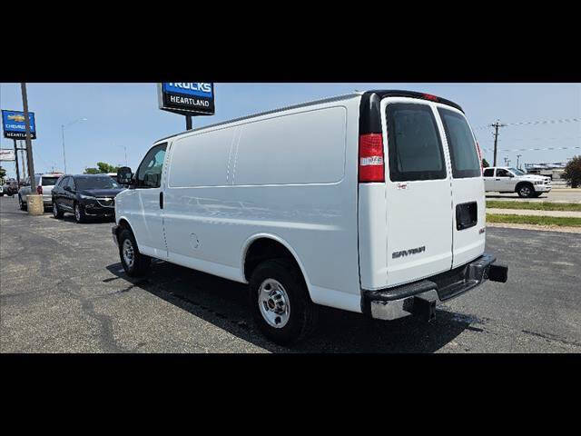 2023 GMC Savana 2500