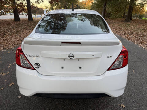 2017 Nissan Versa 1.6 SV