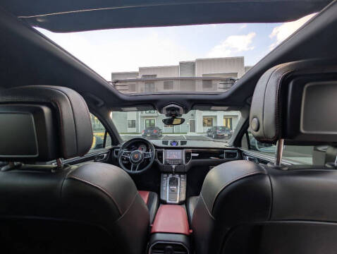 2018 Porsche Macan S