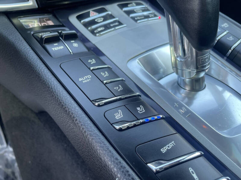 2016 Porsche Panamera