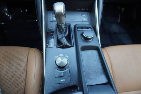 2017 Lexus IS 200t