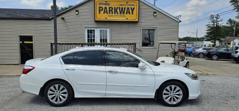 2015 Honda Accord for sale at Parkway Motors in Springfield IL