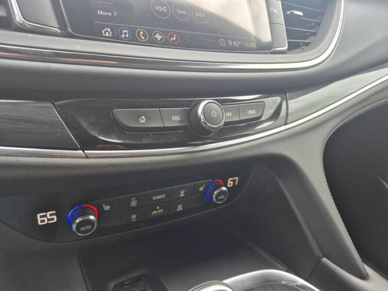 2020 Buick Enclave Essence
