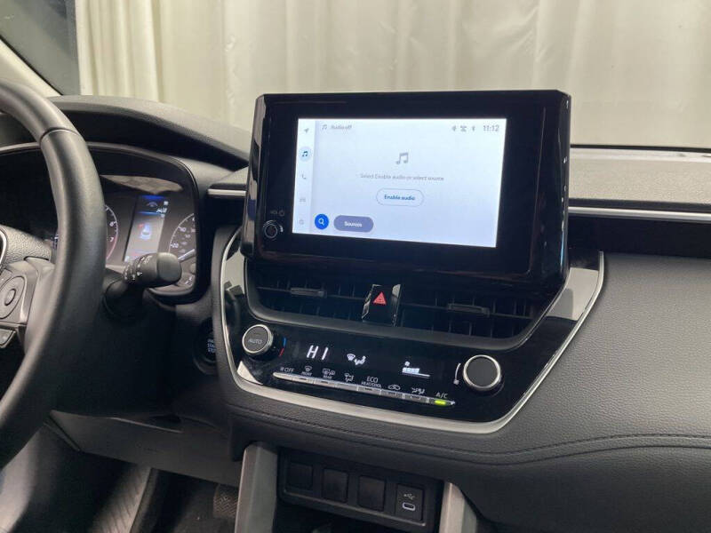 2025 Toyota Corolla Cross LE