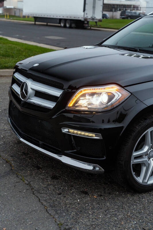 2015 Mercedes-Benz GL-Class GL 550 4MATIC